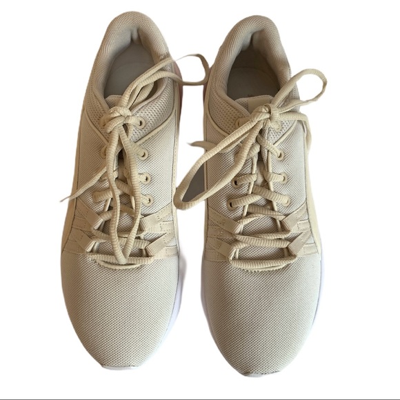 Puma Shoes - NWOB PUMA SOFT FOAM 'ADELA' SNEAKERS SIZE 6.5